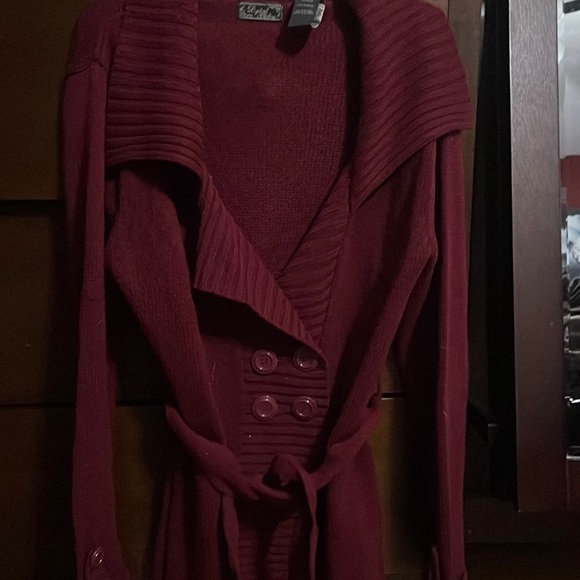 Burgundy button tie sweater XL - Picture 1 of 4